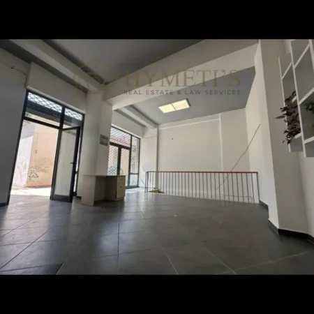 Tirane, shitet ambjent biznesi , 386 m² 350.000 € (Shkolla e Kuqe)
