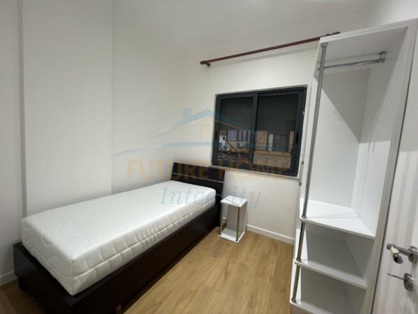 Tirane, jepet me qera apartament 2+1 Kati 0, 50 m² 700 €