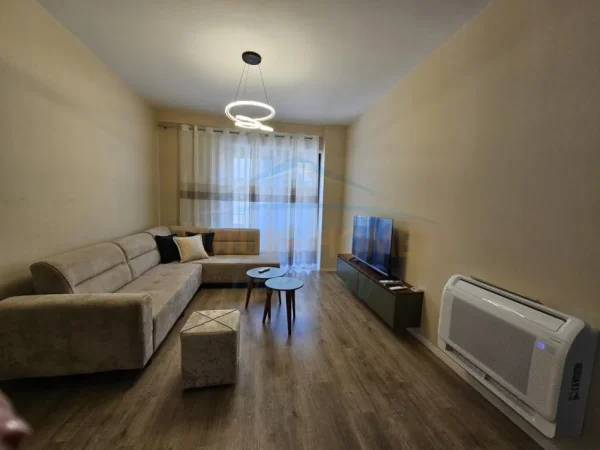 Shqiperi, jepet me qera apartament 2+1 Kati 2, 94 m² 650 € (Bulevardi i ri)