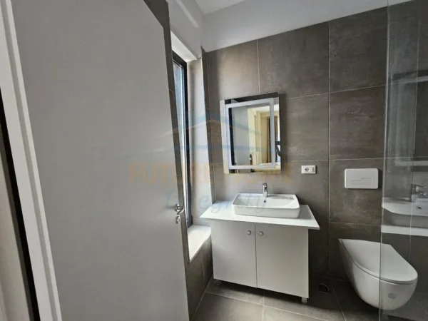 Shqiperi, jepet me qera apartament 2+1 Kati 2, 94 m² 650 € (Bulevardi i ri)