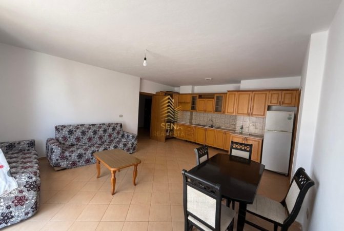 Tirane, jepet me qera apartament 2+1+Ballkon Kati 6, 105 m² 400 € (Prane Restorant Fresku)