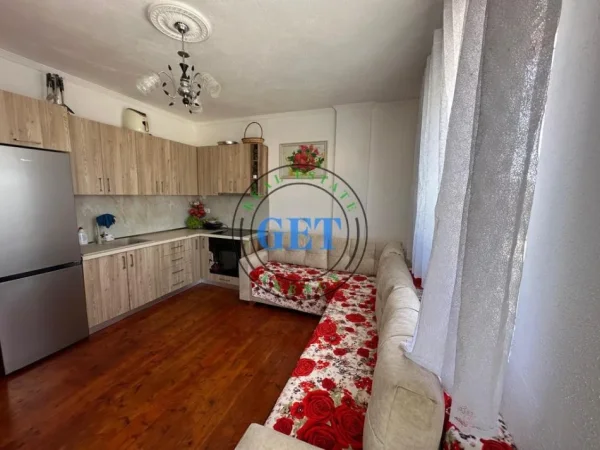 Durres, shitet Vile 2+1 Kati 3, 296 m² 225.000 € 
