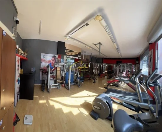 Tirane, shitet ambjent biznesi Kati 0, 120 m² 110.000 € (FRESKU)