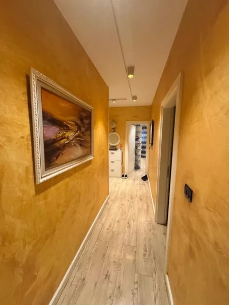 Tirane, jepet me qera apartament 3+1+Ballkon Kati 2, 130 m² 750 € (Vasil Shanto)