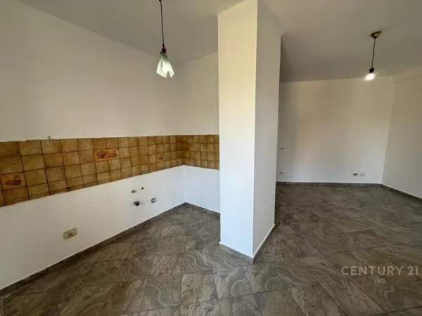 Tirane, shes apartament 1+1 Kati 3, 45 m² 110.000 € 