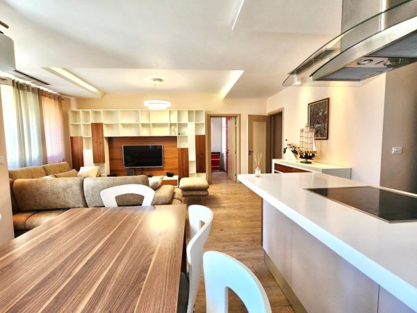 JEPET ME QIRA – ULTRA APARTAMENT 3+1+2WC + GARDEROBË + 3 BALLKONE + POST PARKIMI - 📍 Lokacion Premium – Rruga Karl Gega, vetëm 1 minutë nga Stacioni i Trenit & Mulliri i Vjetër