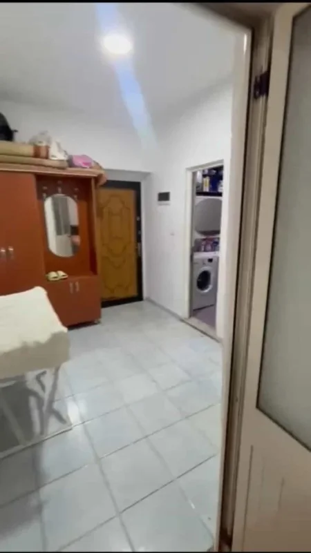 Tirane, apartament 2+1 Kati 1, 56 m² 120.000 € (ISH TREGU ELEKTRIK)