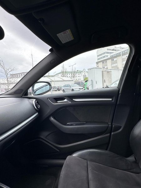 Lezhe, shes makine Audi A3 Nafte, e bardhë automatik Kondicioner 272.000 km 8.700 €