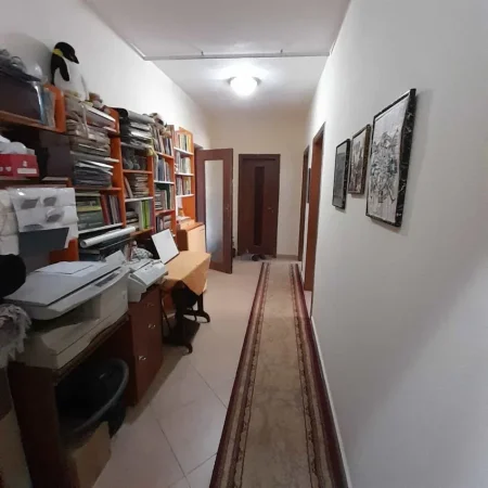 Tirane, shes apartament 2+1 Kati 7, 126 m² 239.400 € (komuna  e parisit)