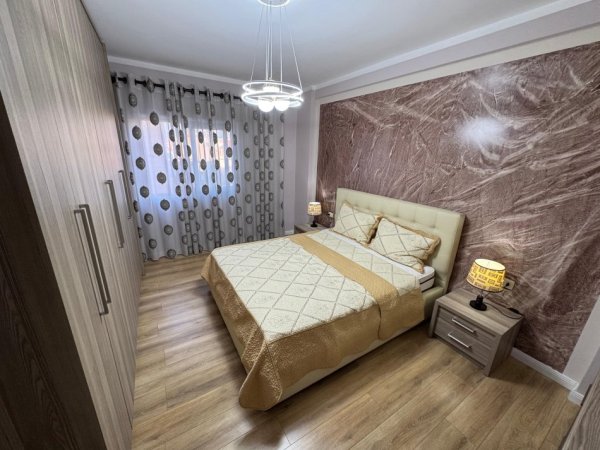 Tirane, Liste me oferta apartament 2+1 Kati 4, 101 m² 147.000 € (Kombinat)