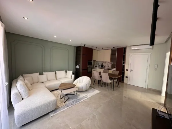 Tirane, jepet me qera apartament 2+1 Kati 4, 110 m² 750 € (Green City Residence)