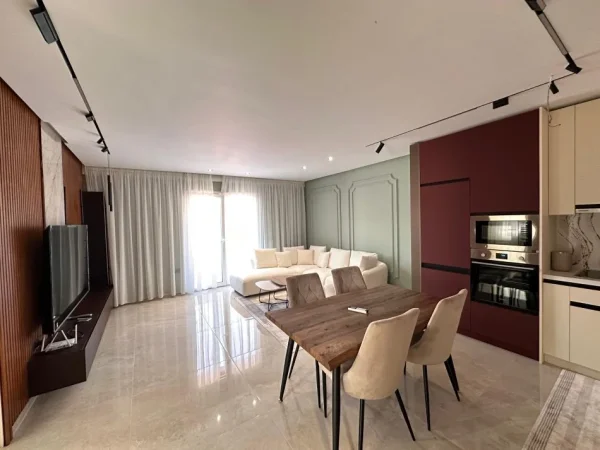 Tirane, jepet me qera apartament 2+1 Kati 4, 110 m² 750 € (Green City Residence)