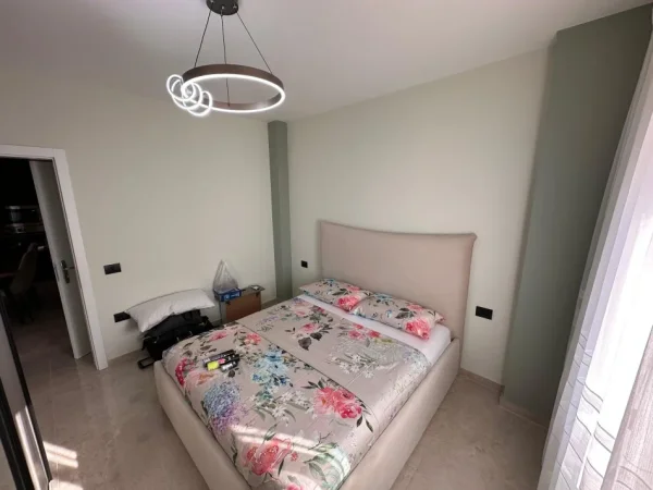 Tirane, jepet me qera apartament 2+1 Kati 4, 110 m² 750 € (Green City Residence)