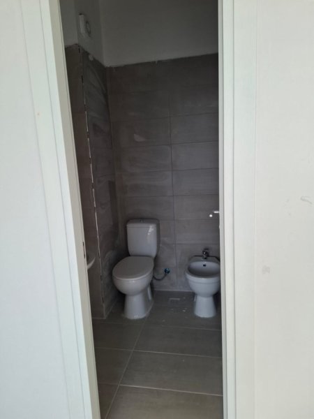 Tirane, jepet me qera apartament 3+1+Ballkon , 110 m² 450 € (5 Maj)