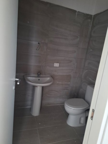 Tirane, jepet me qera apartament 3+1+Ballkon , 110 m² 450 € (5 Maj)