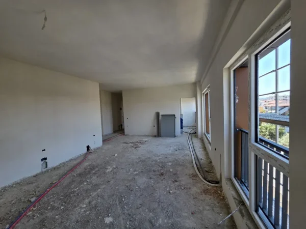 Tirane, shitet apartament 2+1+Ballkon Kati 2, 105 m² 160.000 € (Rruga Jordan Misja)