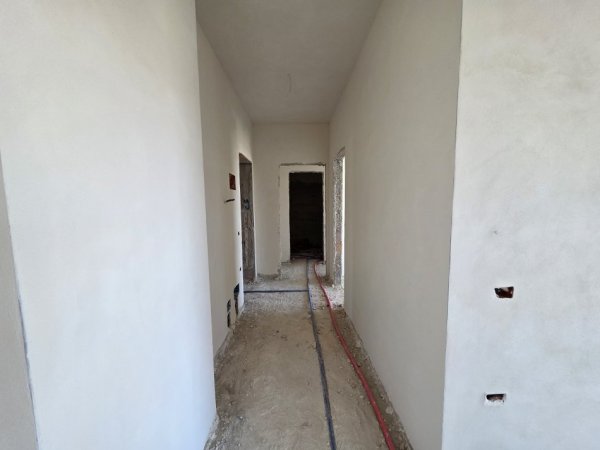 Tirane, shitet apartament 2+1+Ballkon Kati 2, 105 m² 160.000 € (Rruga Jordan Misja)