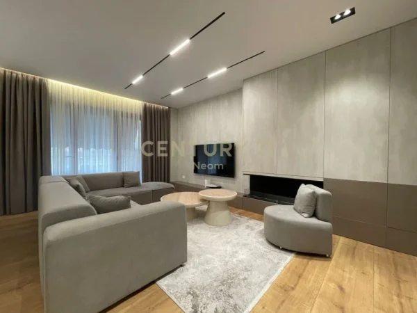 Tirane, shes apartament 2+1+2+ Parkim , 121 m² 369.000 € (Liqeni i Thate)