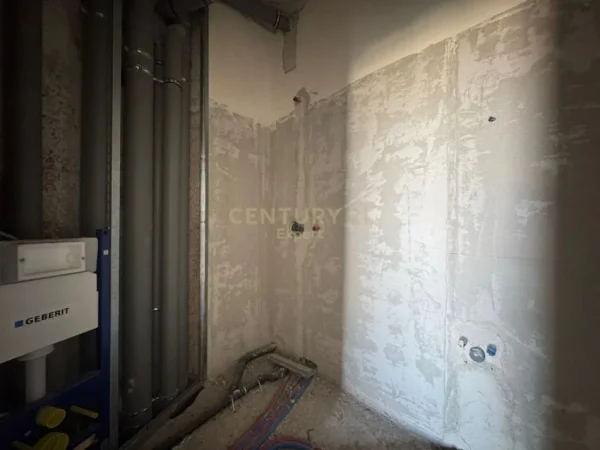 Tirane, shes apartament 2+1 , 137 m² 480.000 € (Ish Ekspozita)