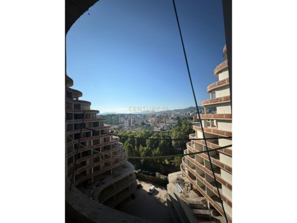 Tirane, shes apartament 1+1 , 114 m² 400.000 € (Ish Ekspozita)
