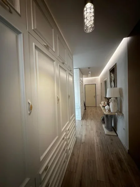 SHITET APARTAMENT  3+1+2  FRESK        200.000 €