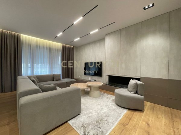 Tirane, shes apartament 2+1 Kati 1, 121 m² 369.000 € (Liqeni i thate)