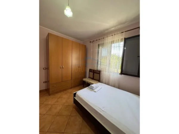Durres, jepet me qera apartament 2+1+Aneks+Ballkon Kati 1, 114 m² 350 € (Plepa, Durres)