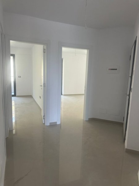 Currila, shitet apartament 2+1+Ballkon Kati 3, 138 m² 285.000 € (Durres)