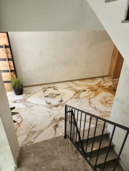 Currila, shitet apartament 2+1+Ballkon Kati 3, 138 m² 285.000 € (Durres)