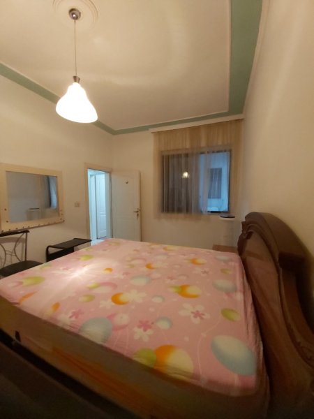 Tirane, jepet me qera apartament 2+1+Ballkon Kati 2, 65 m² 450 € (Qemal Stafa)