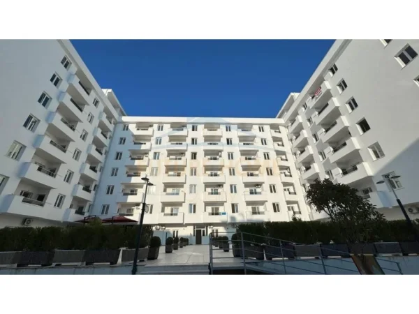 Durres, shitet apartament 1+1+Aneks+Ballkon Kati 2, 64 m² 89.000 € (Golem)