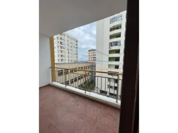 Prane Markates, shitet apartament 3+1+Ballkon Kati 5, 136 m² 157.000 € (Durres)