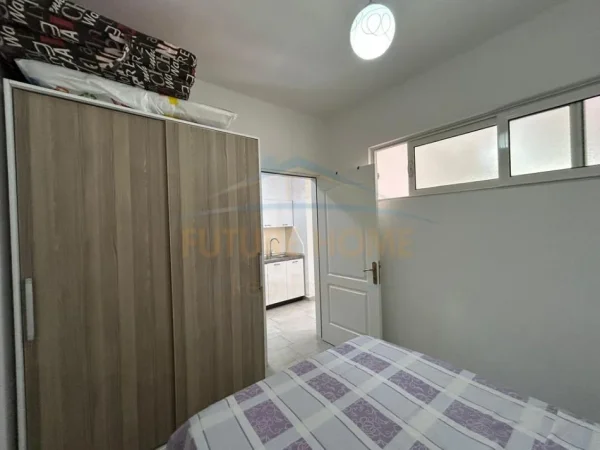 Qerret, shitet apartament 1+1+Ballkon Kati 4, 45 m² 85.000 € (Durres)