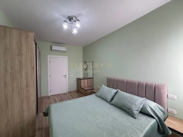 Tirane, jepet me qera apartament 1+1 Kati 3, 67 m² 700 € (PRANE TOPTANIT)