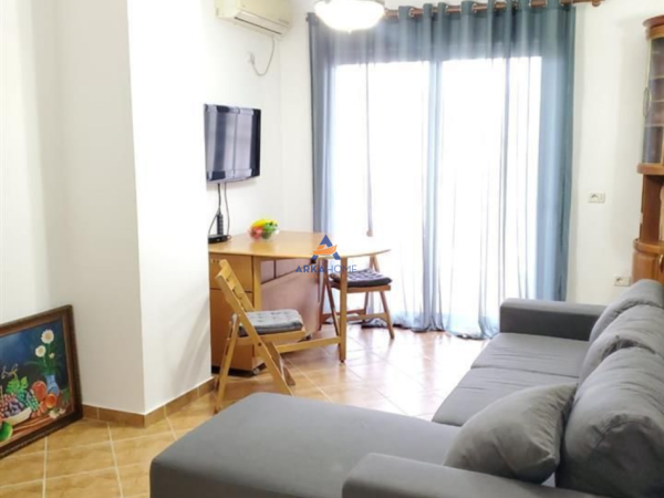 Tirane, jepet me qera apartament 2+1+Ballkon Kati 7, 60 m² 550 € (RRUGA MINE PEZA)