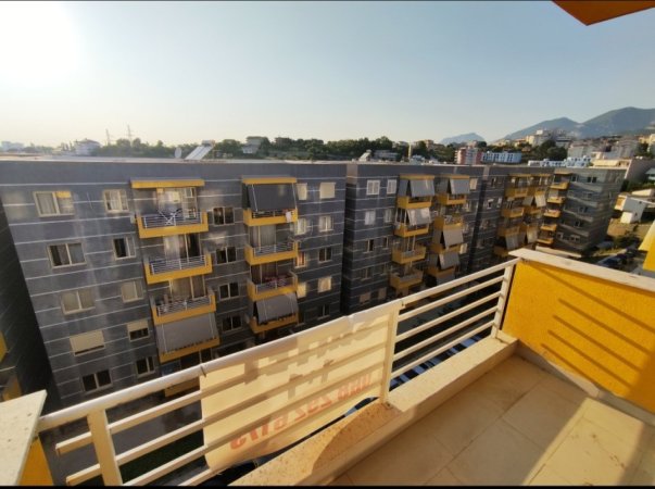 Tirane, shitet apartament 1+1 Kati 4, 63 m² 83.000 € (Rr. Aleksander Konda)