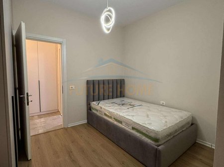 Tirane, jepet me qera apartament 2+1 Kati 5, 92 m² 600 € 