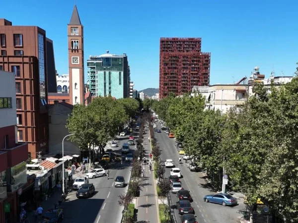 Tirane, shes apartament 1+1 , 75 m² 188.000 € (Rruga e kavajes)