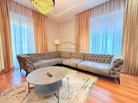 Tirane, jepet me qera apartament 2+1 Kati 3, 106 m² 1.200 € 