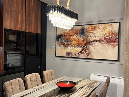Tirane, jepet me qera apartament 2+1 Kati 3, 106 m² 1.200 € 