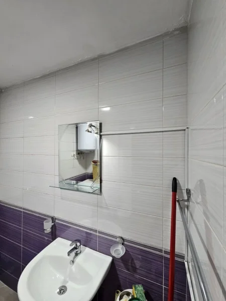 Tirane, jepet me qera apartament 1+1 Kati 2, 70 m² 450 € 