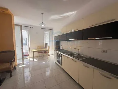 Tirane, shitet apartament 1+1 Kati 2, 74 m² 8.900.000 € 