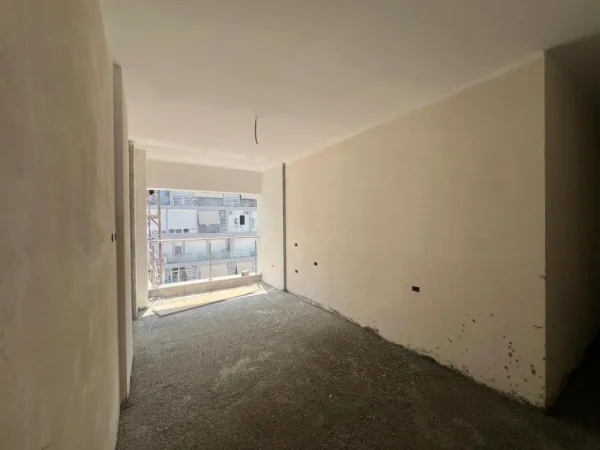 Tirane, shitet apartament 2+1+Ballkon Kati 6, 120 m² 330.000 € 