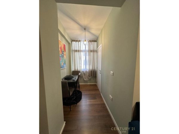Tirane, jepet me qera apartament 1+1 Kati 1, 47 m² 650 € (Rrugën e Durrësit)