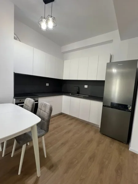 Tirane, shes apartament 1+1+Ballkon Kati 5, 115.000 € (Rruga Pasho Hysa ngjitur me Mangalem)