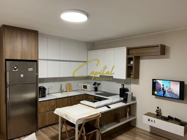 Tirane, shitet apartament 1+1 Kati 4, 60 m² 176.000 € (RRUGA E KAVAJES)