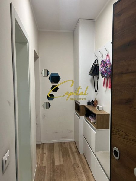 Tirane, shitet apartament 1+1 Kati 4, 60 m² 176.000 € (RRUGA E KAVAJES)