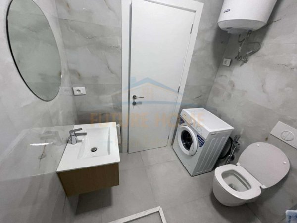 Tirane, shitet apartament 1+1 , 75 m² 140.100 € 