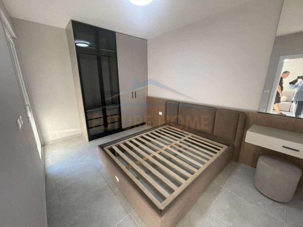 Tirane, shitet apartament 1+1 , 75 m² 140.100 € 
