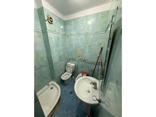 Tirane, shitet garsonier Kati 3, 45 m² 110.000 € (Pazari i Ri)